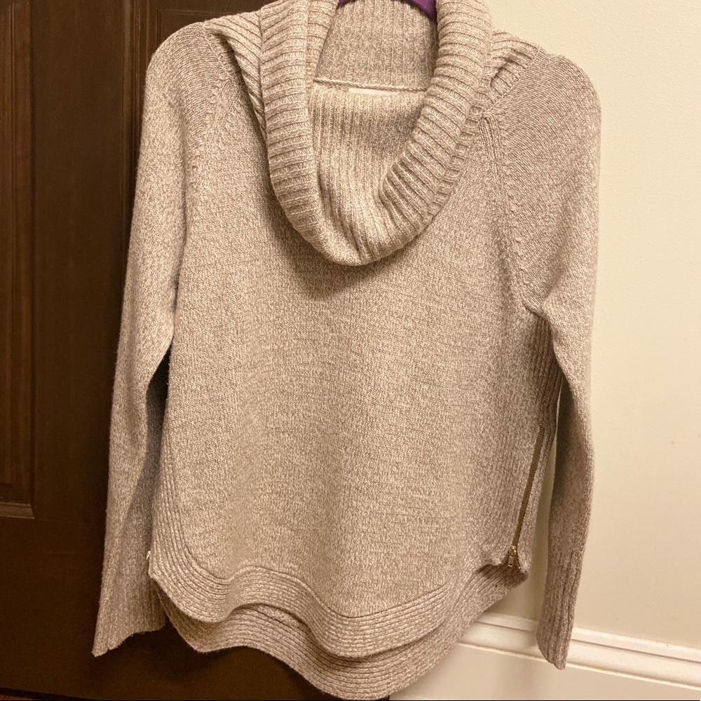 New York and Company Sweater